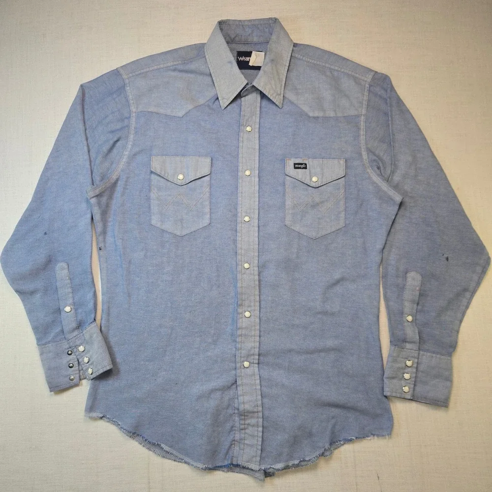 VTG Wrangler Shirt Large Mens Blue Chambray Cotton USA Cowboy Western Pearl Snap